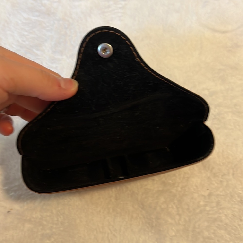 Ray-ban sunglasses case - Picture 2 of 2